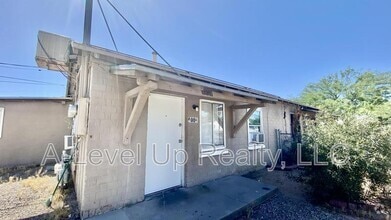 Building Photo - 4004 S Lundy Ave