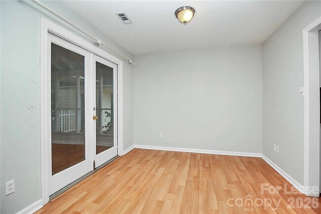 Building Photo - 11718 Fernhurst Ln