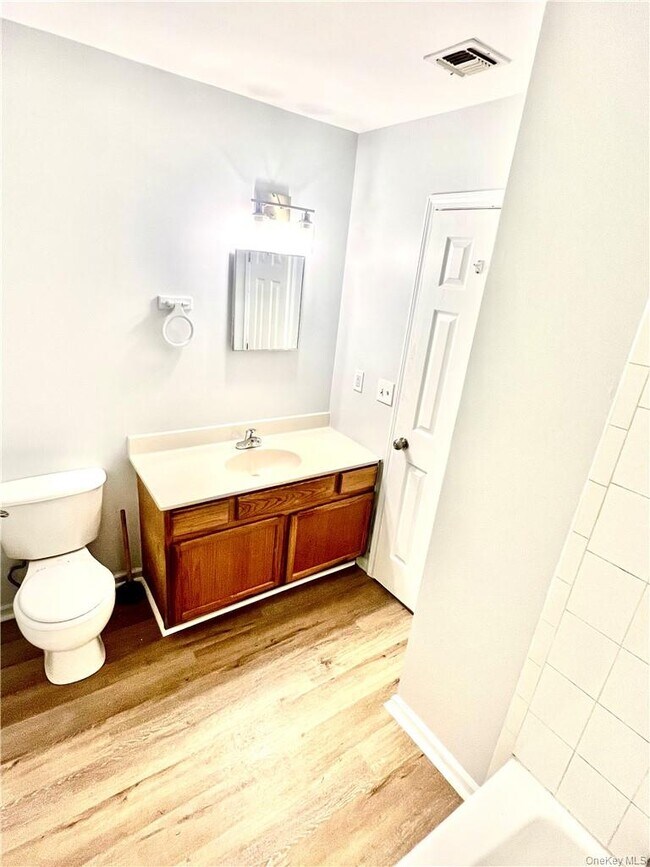 Building Photo - 51 Wood Lake Dr