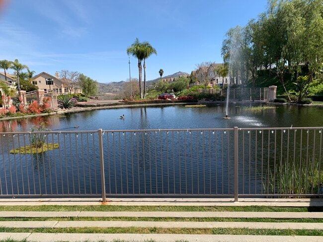 Community pond - 18950 Caminito Cantilena