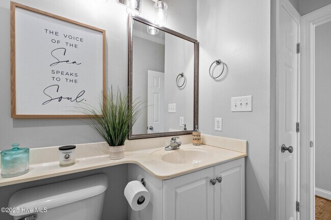 Building Photo - 8632 Sound Dr
