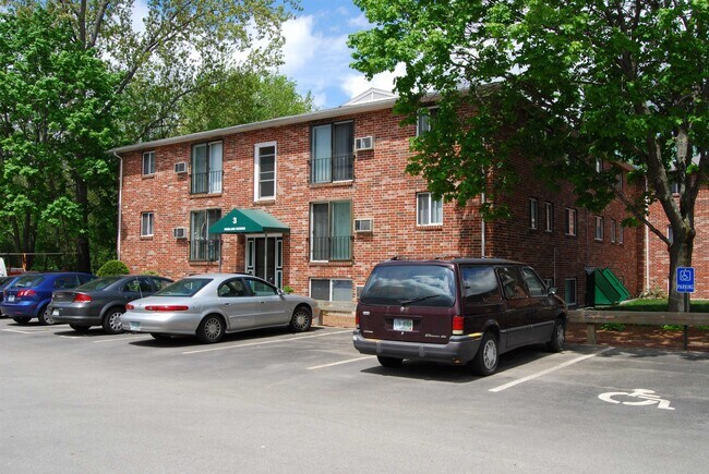 Building Photo - 93 West St