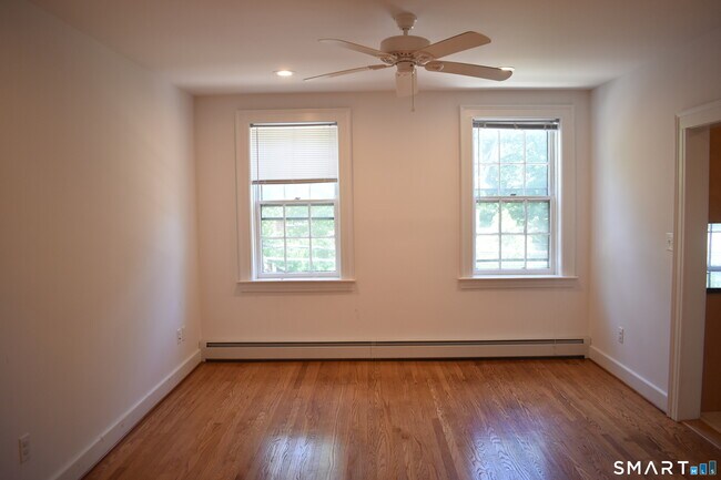 Building Photo - 151 Cold Spring St