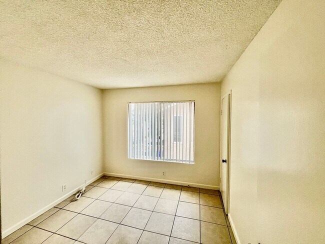 Building Photo - 6840 Bear River Row