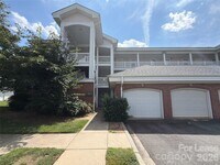 Building Photo - 9113 Meadow Vista Rd