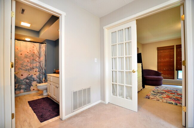 Building Photo - 16 Applewood Ln