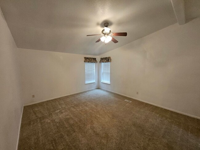 Building Photo - 3 Bedroom/2 Bath Manufactured Home