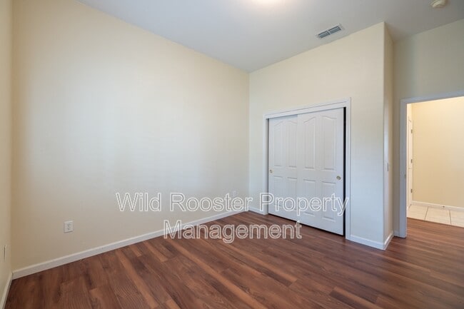 Building Photo - 2713 Robinson Creek Ln