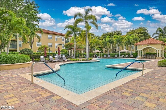 Building Photo - 8920 Colonnades Ct E
