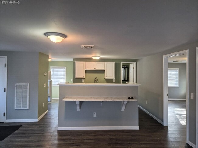 Building Photo - 1614 NY-9G