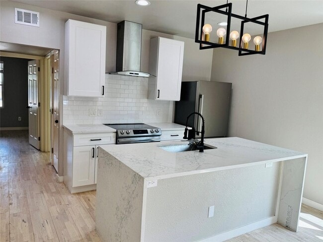 Building Photo - 4609 Virginia Ave