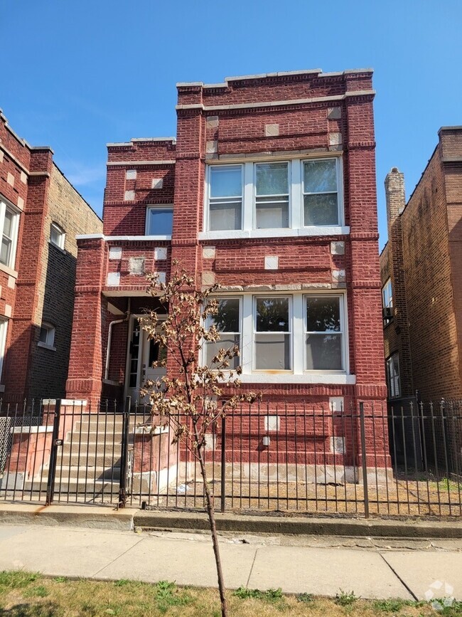 Building Photo - 6137 S Fairfield Ave