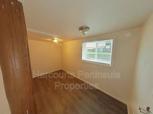 Building Photo - 1321 Elizabeth Ave