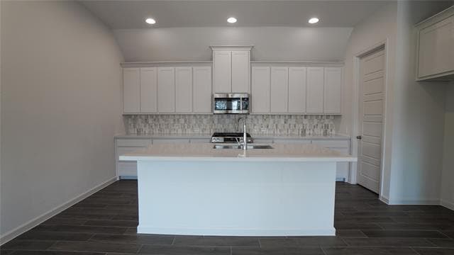 Building Photo - 6104 Vester Trl