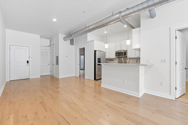 Building Photo - 251 Newark Ave