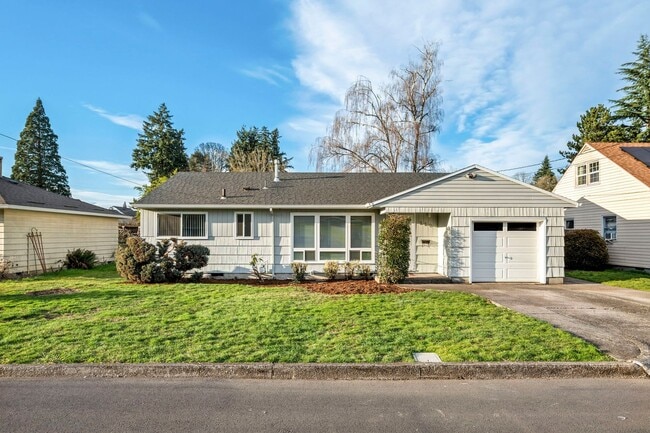 Building Photo - 330 E Jersey St