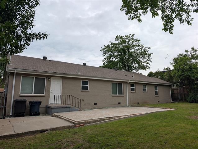 Building Photo - 4804 Trail Lake Dr