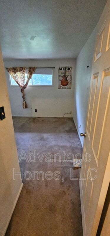 Building Photo - 805 N 70th St