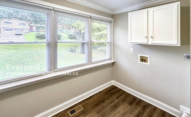 Building Photo - 1361 N Concord Rd