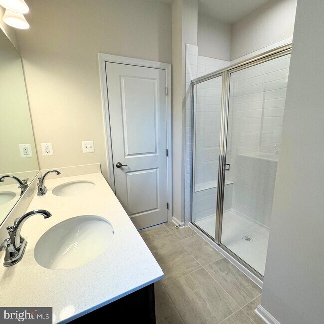 Building Photo - 4714 Torrey Ln