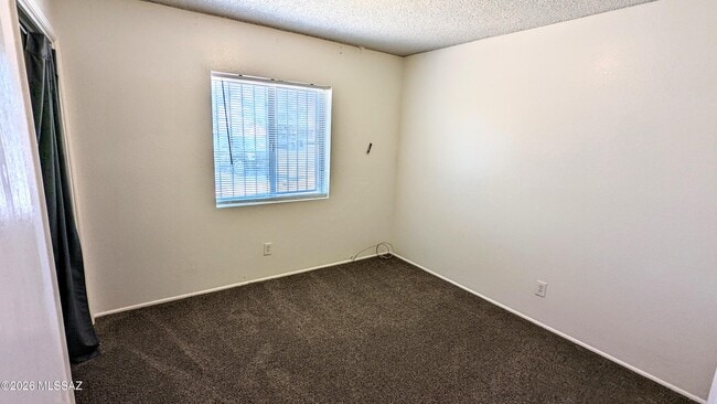 Building Photo - 3853 E Mainyard Pl