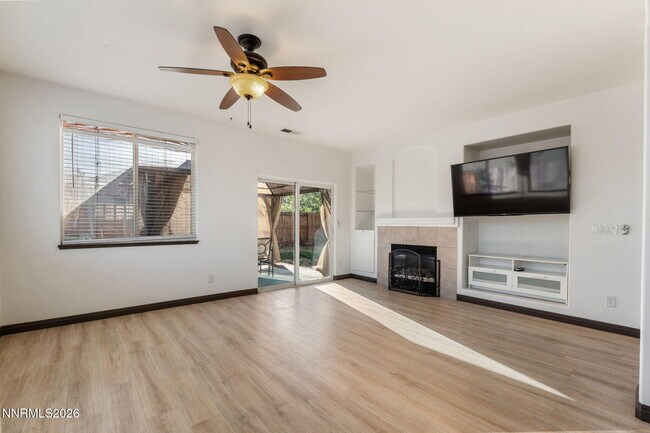 Building Photo - 10235 Lucente Way