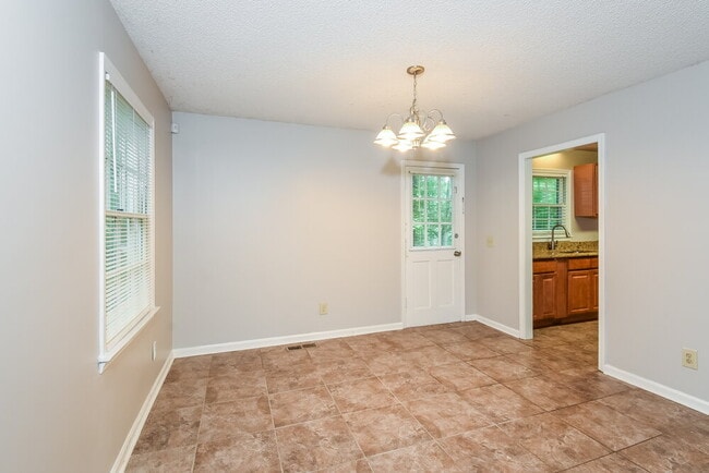 Building Photo - 2905 Mountain Brook Rd