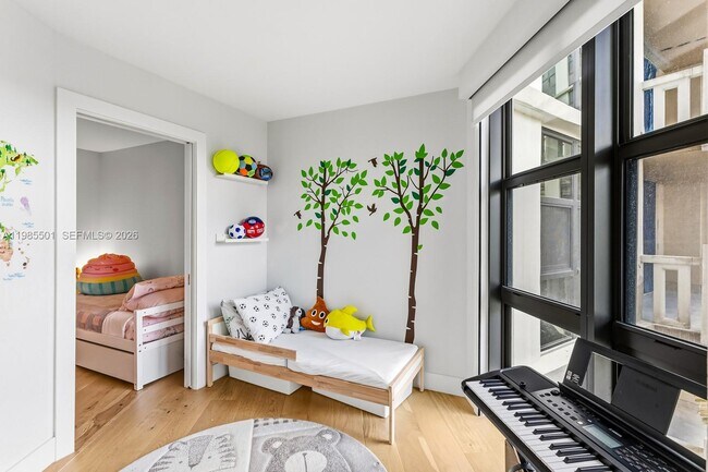 Building Photo - 1111 Crandon Blvd