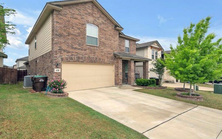 Building Photo - 630 Hollimon Pky