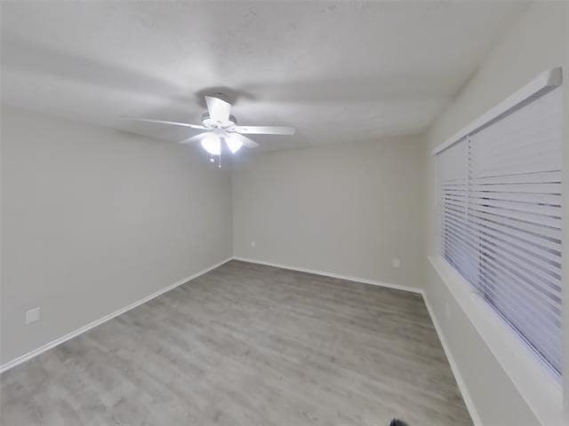 Building Photo - 3221 Edgebrook Dr