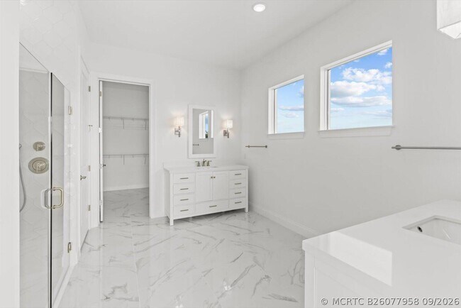 Building Photo - 10264 Field Flower Trl