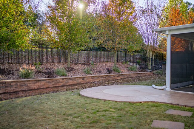 Building Photo - 1098 Kings Bottom Dr