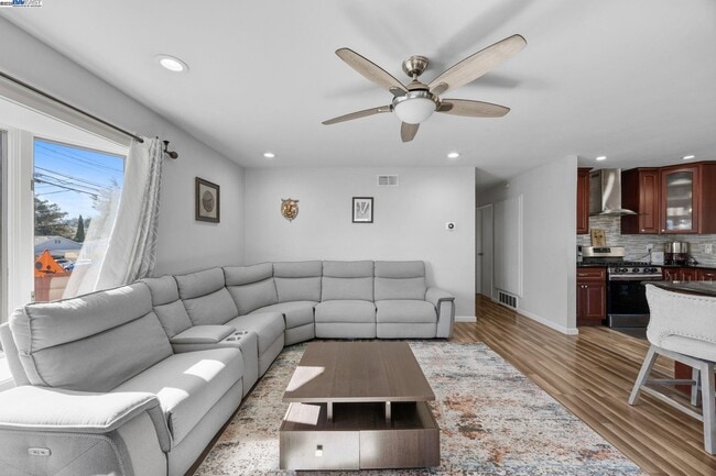 Building Photo - 19695 Bernal St