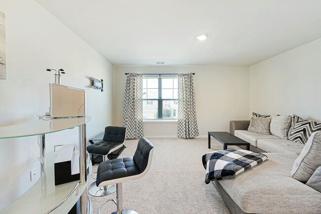 Building Photo - 314 Black Birch Dr