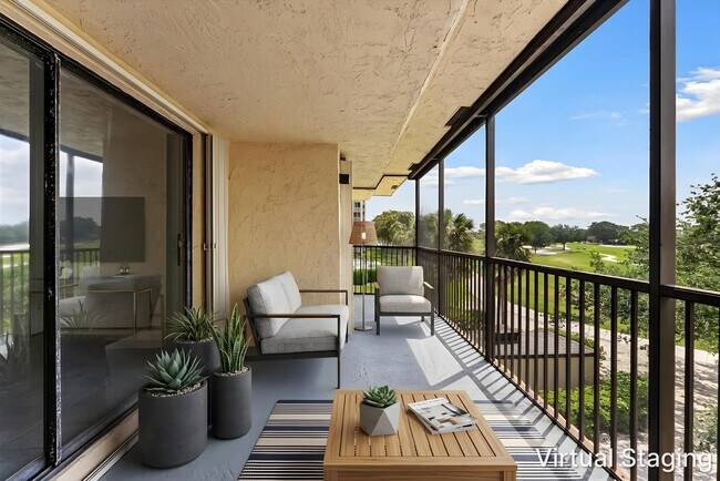 Building Photo - 200 Jacaranda Country Club Dr