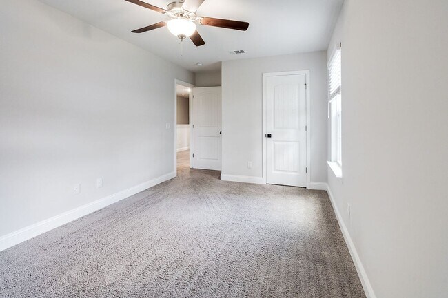 Building Photo - 15 Mossy Oak Cove