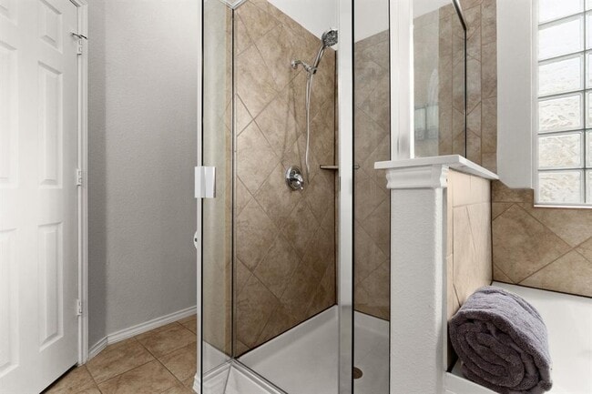 Building Photo - 6506 Ambrose Cir