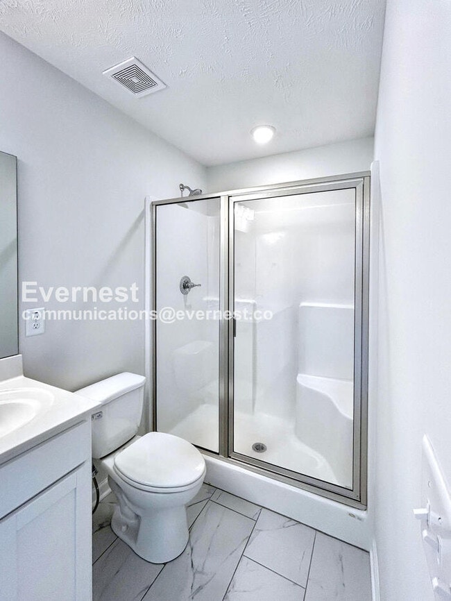 Building Photo - 204 Ansley Wy