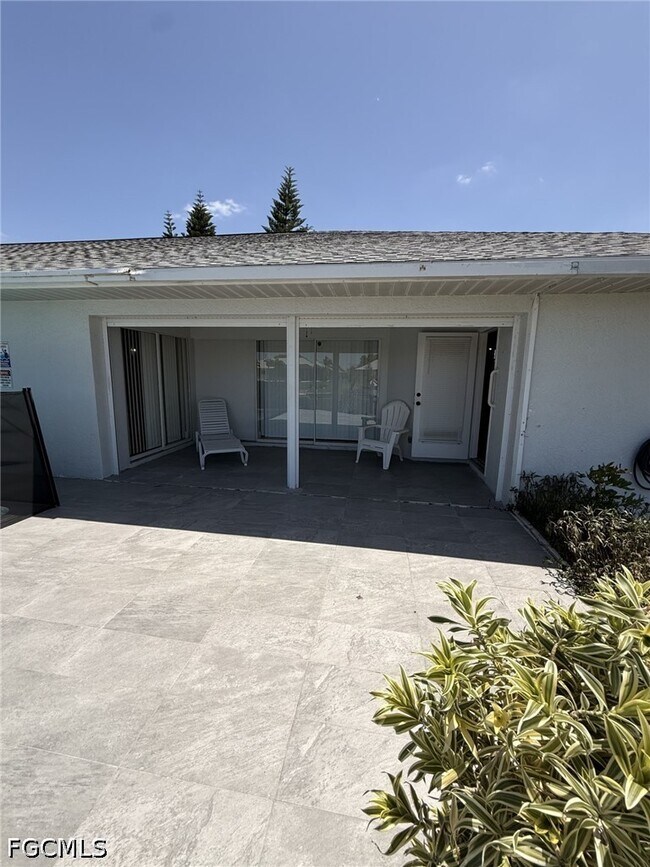 Building Photo - 1414 SE 6th Ave