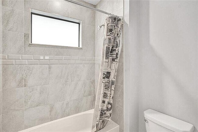 Building Photo - 11720 Waterway Cir