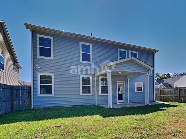 Building Photo - 532 Lateleaf Dr