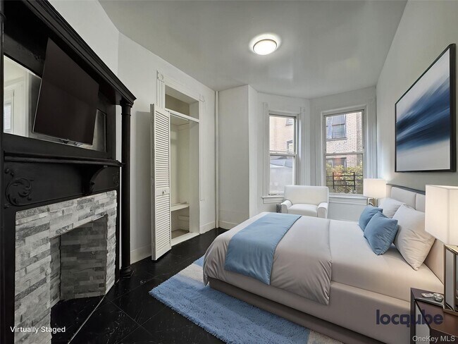 Building Photo - 642 E 224th St