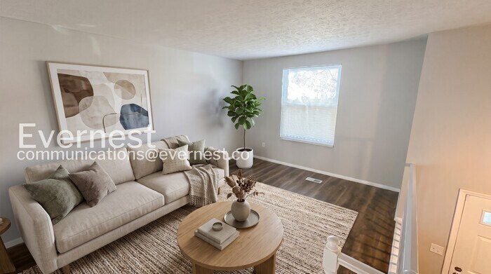 Building Photo - 2865 Chatsworth Way