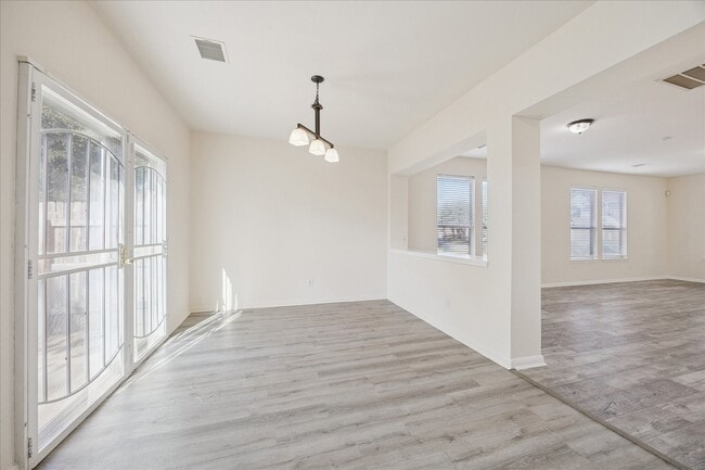 Building Photo - 8102 Fisher Glen Ln