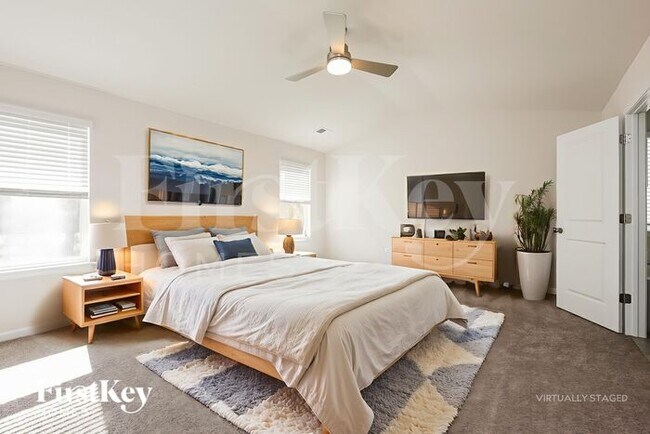 Building Photo - 1201 Mission Hill Ln