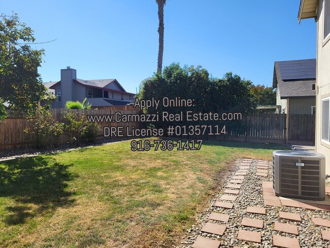 Building Photo - 9244 Mapleview Way