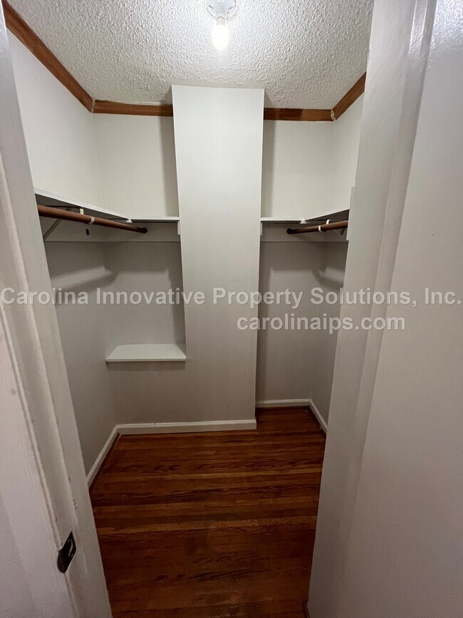 Building Photo - 7622 Helmdale Ave