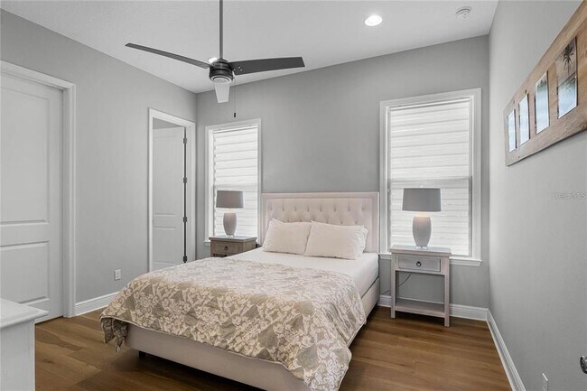 Building Photo - 1118 Estancia Wds Lp