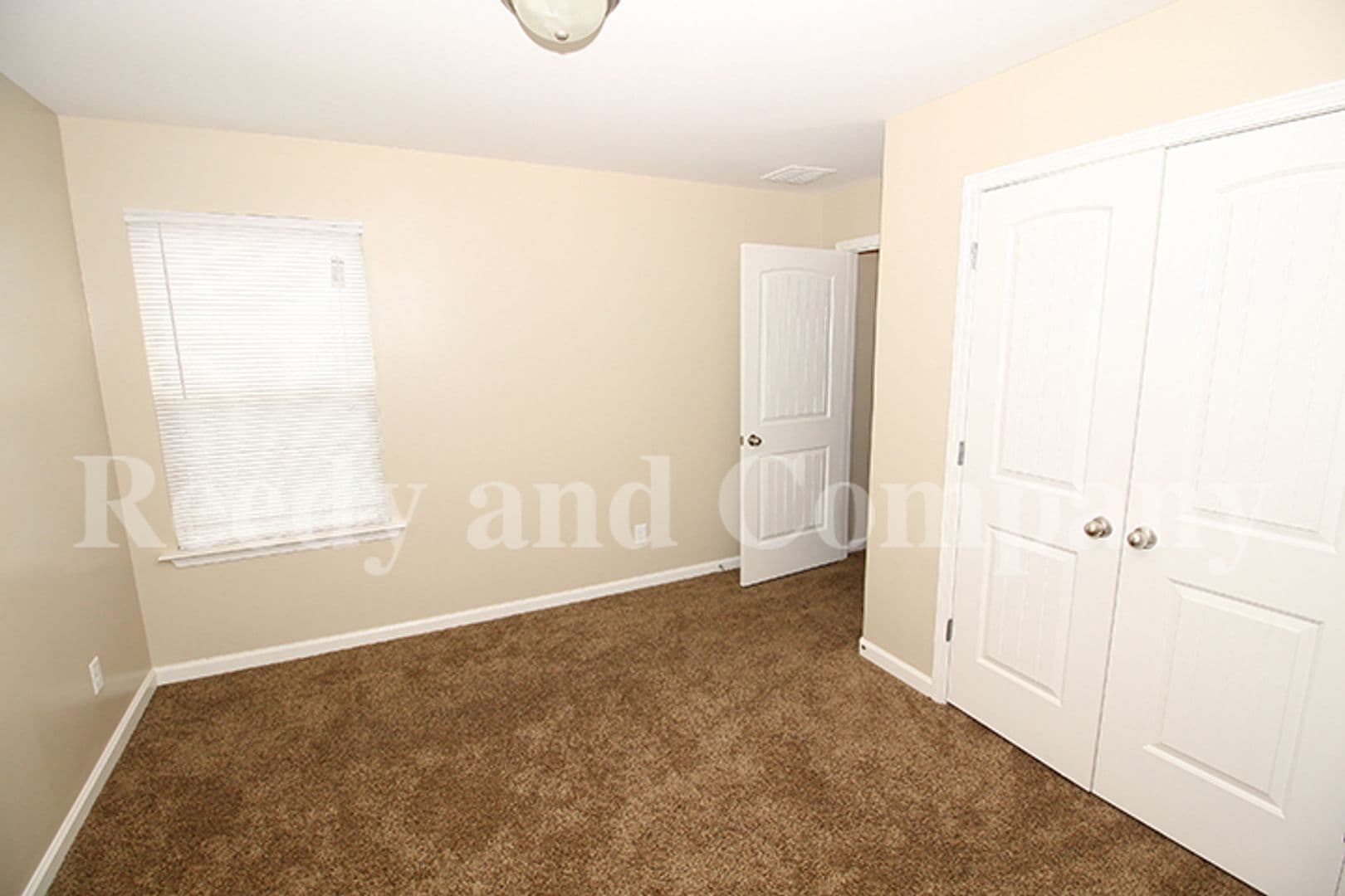 Building Photo - 7927 Bay Meadow Cir S