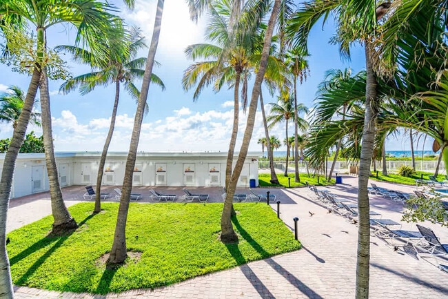 Building Photo - 6345 Collins Ave